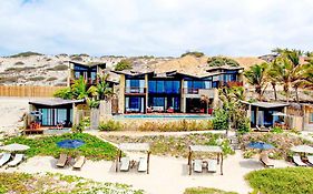 Diem Vichayito Beachfront Eco-Luxury
